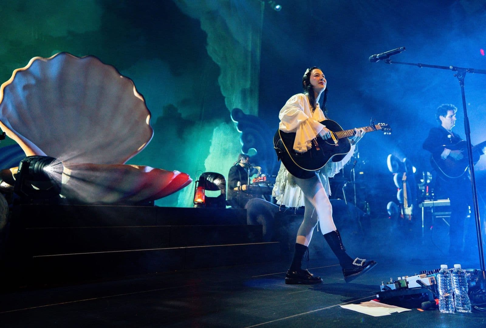 Japanese Breakfast on stage with LED persimmons, photo 3