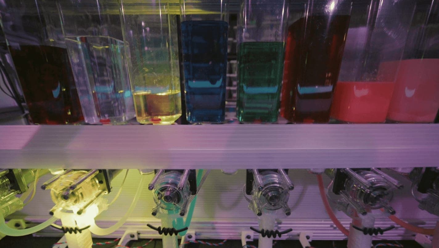Smooth Technology’s robot bartender, photo 3