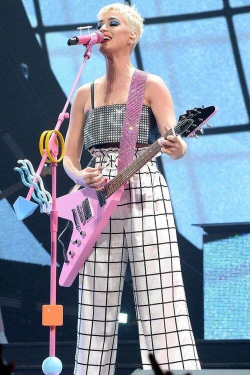Katy Perry on The Lifetimes Tour, photo 5